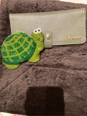 Steve Madden Mint Green Wallet with Gold Accents(Free Turtle 🐢 Coin purse)